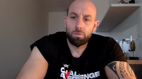 Thomas Fit online show from 01/10/25, 08:18