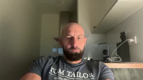 Thomas Fit online show from 09/14/25, 05:45