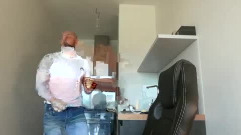 Thomas Fit online show from 10/01/25, 10:21