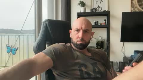 Thomas Fit online show from 11/16/25, 09:48