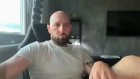 Snapshot of tommyx01 chatting on 07/19/26, 06:55 Thomas Fit online show from 07/19/26, 06:55