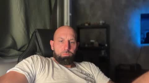 Snapshot of tommyx01 chatting on 07/25/26, 09:01 Thomas Fit online show from 07/25/26, 09:01