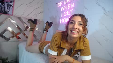 leyla  online show from 12/31/24, 06:27
