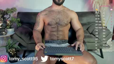 tomy_scott6 online show from 05/06/26, 10:15