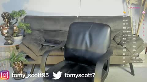 tomy_scott6 online show from 05/25/26, 09:21
