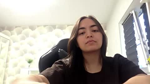Yara online show from 06/30/26, 06:20