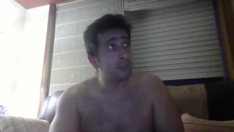 toni640128 online show from 11/12/25, 12:44