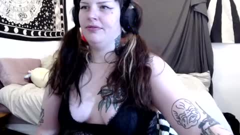 Tonka Wilde online show from 12/02/24, 07:16