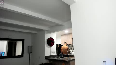 Snapshot of tony_muscle1 chatting on 12/16/24, 12:48 tony muscle1 online show from 12/16/24, 12:48