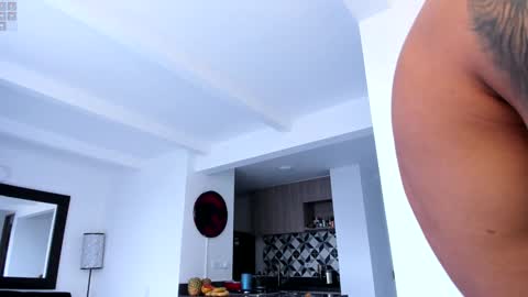 Snapshot of tony_muscle1 chatting on 12/26/24, 10:20 tony muscle1 online show from 12/26/24, 10:20