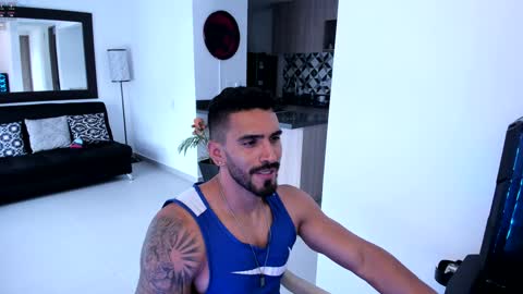 Snapshot of tony_muscle1 chatting on 01/28/25, 08:58 tony muscle1 online show from 01/28/25, 08:58