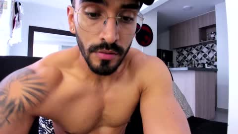 Snapshot of tony_muscle1 chatting on 02/02/25, 09:56 tony muscle1 online show from 02/02/25, 09:56