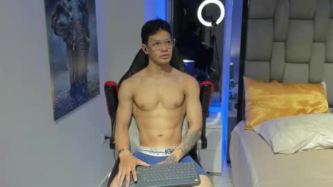 tony_petrov online show from 09/12/25, 08:14