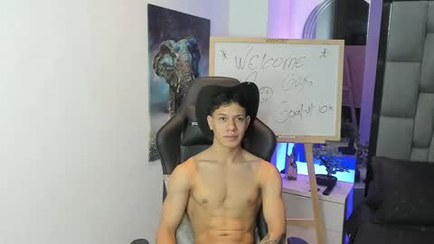 tony_petrov online show from 10/10/25, 05:06