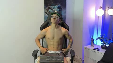 tony_petrov online show from 10/24/25, 04:53