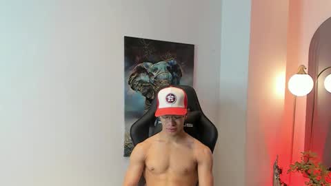 tony_petrov online show from 11/01/25, 09:55