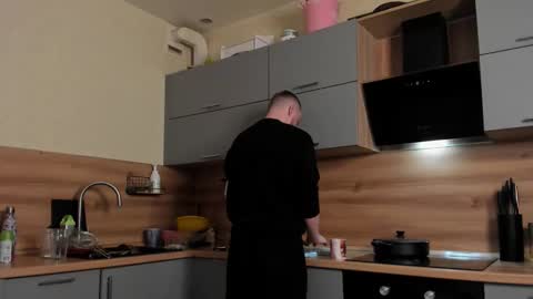 Snapshot of toohornyserj chatting on 11/07/25, 09:15 toohornyserj online show from 11/07/25, 09:15