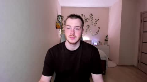 Snapshot of toohornyserj chatting on 11/22/25, 09:14 toohornyserj online show from 11/22/25, 09:14