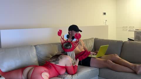 Snapshot of toolsntantrums chatting on 07/19/26, 11:03 toolsntantrums online show from 07/19/26, 11:03