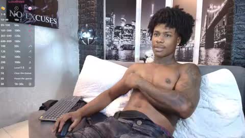 Snapshot of toower_ chatting on 03/10/26, 04:28 T O W E R online show from 03/10/26, 04:28