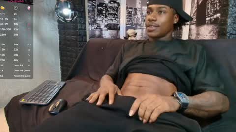 Snapshot of toower_ chatting on 04/01/26, 03:51 T O W E R online show from 04/01/26, 03:51