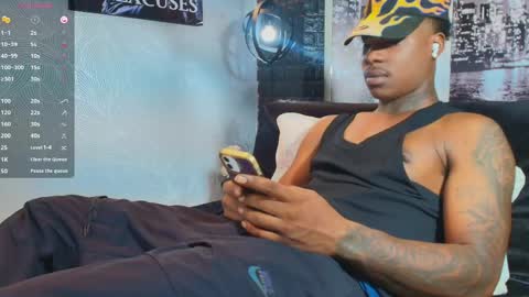 Snapshot of toower_ chatting on 05/12/26, 04:20 T O W E R online show from 05/12/26, 04:20