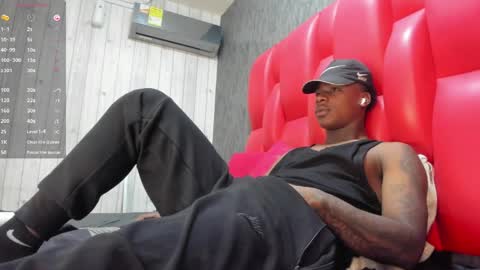 Snapshot of toower_ chatting on 05/14/26, 04:41 T O W E R online show from 05/14/26, 04:41