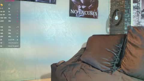 Snapshot of toower_ chatting on 06/10/26, 04:34 T O W E R online show from 06/10/26, 04:34