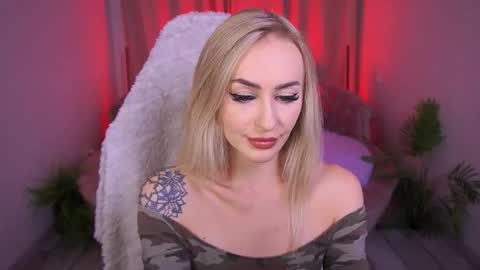 Snapshot of top_grace chatting on 11/09/25, 09:24 top_grace online show from 11/09/25, 09:24