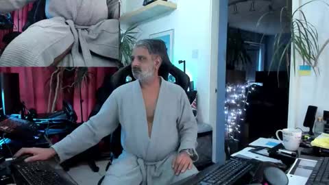 topalphaboss online show from 10/23/25, 07:40