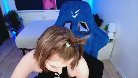 topcranberry online show from 01/30/25, 03:33