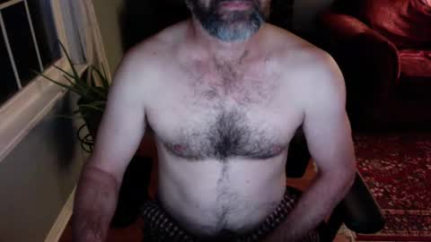 Snapshot of tophersmith78 chatting on 11/16/25, 10:32 tophersmith78 online show from 11/16/25, 10:32