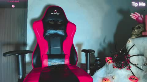 Snapshot of toplayboy chatting on 11/09/25, 01:04 Toplayboy online show from 11/09/25, 01:04