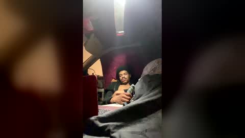 Snapshot of toptierdrippa chatting on 12/16/25, 05:01 TopTierDrippa online show from 12/16/25, 05:01