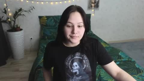 Tori online show from 06/03/26, 02:58