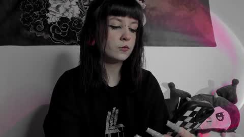 your personal gothic girl check it    online show from 01/13/25, 09:52