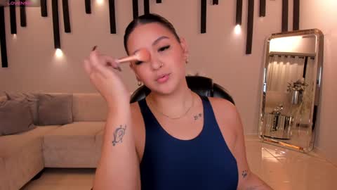 Tori Cross online show from 01/05/25, 11:22