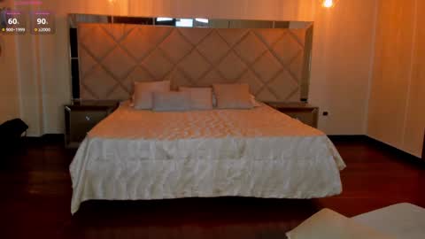 Snapshot of toricross1 chatting on 02/06/25, 01:05 Tori Cross online show from 02/06/25, 01:05