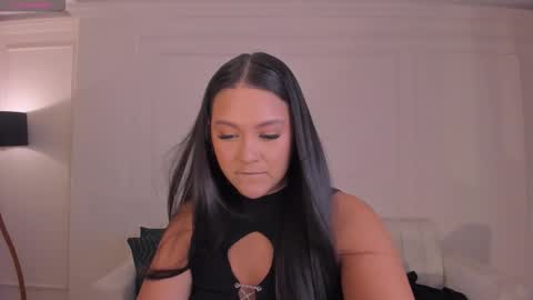 Snapshot of toricross1 chatting on 11/13/25, 01:54 Tori Cross online show from 11/13/25, 01:54