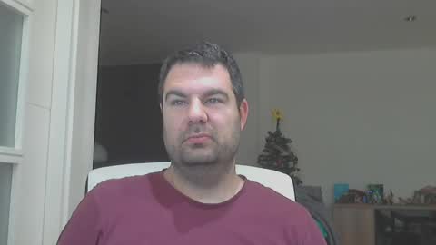 Snapshot of tork83 chatting on 12/22/24, 06:17 Tork 83 online show from 12/22/24, 06:17