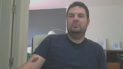 Snapshot of tork83 chatting on 02/14/25, 02:44 Tork 83 online show from 02/14/25, 02:44
