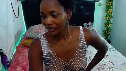 tory_montannaxx online show from 01/25/25, 12:05