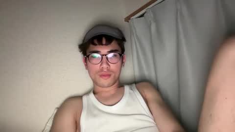 Snapshot of toshikaro0 chatting on 02/27/25, 05:36 Karo online show from 02/27/25, 05:36