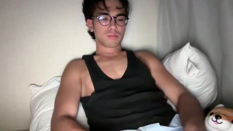 Snapshot of toshikaro0 chatting on 09/15/25, 05:57 Karo online show from 09/15/25, 05:57