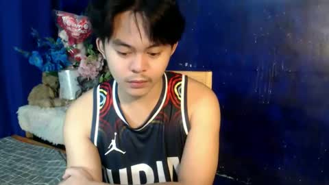 Snapshot of toshirokunn chatting on 11/13/25, 12:42 Toshiro online show from 11/13/25, 12:42