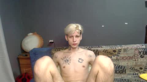 Snapshot of tosssska20 chatting on 01/16/25, 05:55 Toshka online show from 01/16/25, 05:55