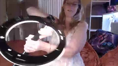 Milly online show from 09/15/25, 11:27