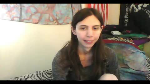 Luna online show from 12/24/24, 10:06