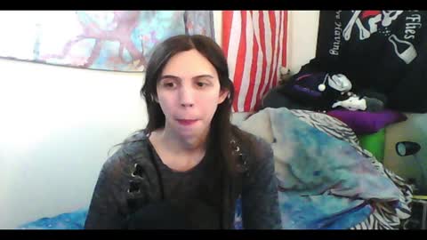 Luna online show from 01/11/25, 04:06