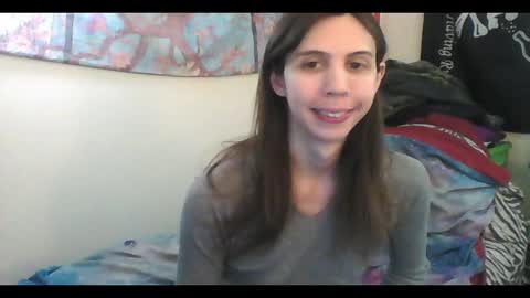 Luna online show from 01/21/25, 02:54